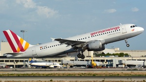 Photo of D-AIQC - Airbus A320-211 operated by Germanwings
