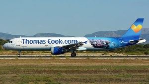Photo of G-TCDA - Airbus A321-211 operated by Thomas Cook Airlines