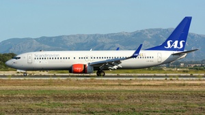 Photo of LN-RGA - Boeing 737-86N operated by SAS Scandinavian Airlines