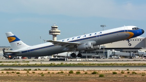 Photo of D-AIDV - Airbus A321-231 operated by Lufthansa