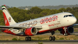 Photo of D-ABDU - Airbus A320-214 operated by Air Berlin