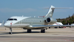Photo of M-IBID - Bombardier Global 5000 operated by Private