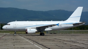 Photo of CS-TQJ - Airbus A319-115(CJ) operated by White Airways
