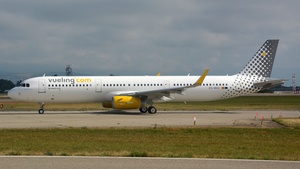 Photo of EC-MGZ - Airbus A321-231 operated by Vueling