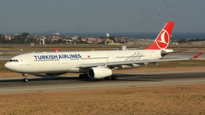 Photo of TC-JNI - Airbus A330-343 operated by Turkish Airlines