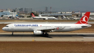 Photo of TC-JRJ - Airbus A321-231 operated by Turkish Airlines