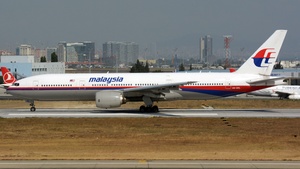 Photo of 9M-MRL - Boeing 777-2H6(ER) operated by Malaysia Airlines