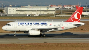 Photo of TC-JLP - Airbus A319-132 operated by Turkish Airlines