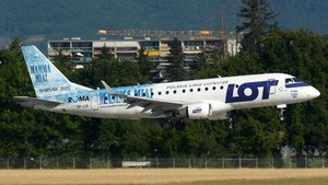 Photo of SP-LIA - Embraer ERJ-175STD operated by LOT Polish Airlines