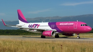 Photo of HA-LWY - Airbus A320-232 operated by Wizz Air