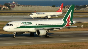 Photo of EI-DTF - Airbus A320-216 operated by Alitalia