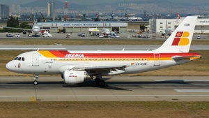 Photo of EC-KHM - Airbus A319-111 operated by Iberia