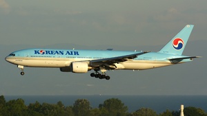 Photo of HL7721 - Boeing 777-2B5(ER) operated by Korean Air