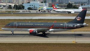 Photo of JY-EMC - Embraer ERJ-175LR operated by Royal Jordanian Airlines