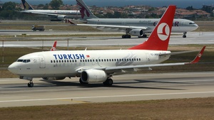 Photo of TC-JKK - Boeing 737-752 operated by Turkish Airlines
