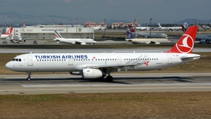 Photo of TC-JRF - Airbus A321-231 operated by Turkish Airlines