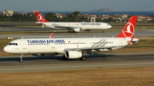Photo of TC-JSN - Airbus A321-231 operated by Turkish Airlines