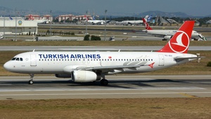 Photo of TC-JUJ - Airbus A320-232 operated by Turkish Airlines