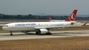 Photo of TC-JNH - Airbus A330-343 operated by Turkish Airlines
