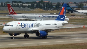 Photo of TC-OBO - Airbus A320-232 operated by Onur Air