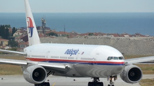 Photo of 9M-MRA - Boeing 777-2H6(ER) operated by Malaysia Airlines