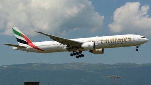 Photo of A6-ECI - Boeing 777-31H(ER) operated by Emirates