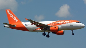 Photo of G-EZFD - Airbus A319-111 operated by easyJet