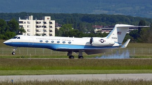 Photo of 99-0404 - Gulfstream C-37A operated by US Air Force