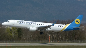 Photo of UR-EMB - Embraer ERJ-190STD operated by Ukraine International Airlines