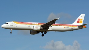Photo of EC-IGK - Airbus A321-213 operated by Iberia