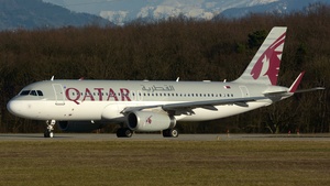 Photo of A7-AHW - Airbus A320-232 operated by Qatar Airways