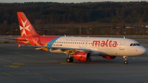 Photo of 9H-AEK - Airbus A320-214 operated by Air Malta