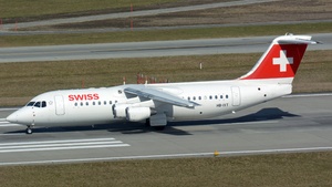 Photo of HB-IXT - British Aerospace Avro RJ100 operated by Swiss International Air Lines