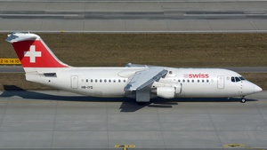 Photo of HB-IYQ - British Aerospace Avro RJ100 operated by Swiss International Air Lines