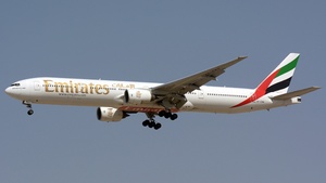 Photo of A6-EMN - Boeing 777-31H operated by Emirates