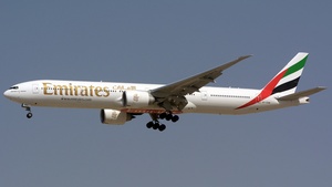 Photo of A6-ENW - Boeing 777-31H(ER) operated by Emirates