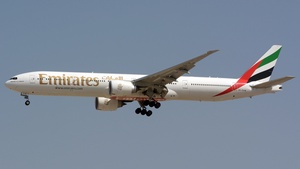 Photo of A6-EGW - Boeing 777-31H(ER) operated by Emirates
