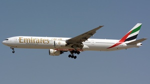 Photo of A6-EMV - Boeing 777-31H operated by Emirates