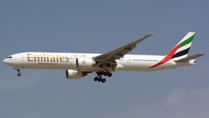 Photo of A6-ENH - Boeing 777-31H(ER) operated by Emirates