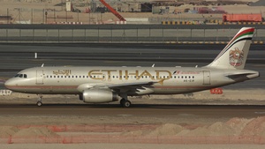 Photo of A6-EIP - Airbus A320-232 operated by Etihad Airways