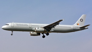Photo of CS-TRJ - Airbus A321-231 operated by Belgian Air Force (opb Hi Fly)