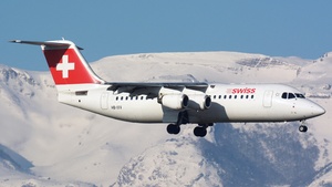 Photo of HB-IXV - British Aerospace Avro RJ100 operated by Swiss International Air Lines