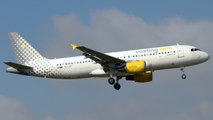 Photo of EC-JSY - Airbus A320-214 operated by Vueling