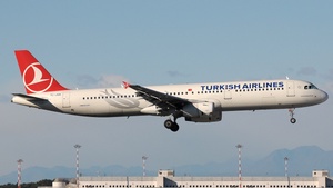 Photo of TC-JSA - Airbus A321-231 operated by Turkish Airlines