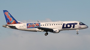Photo of SP-LIN - Embraer ERJ-175LR operated by LOT Polish Airlines