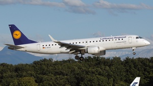 Photo of D-AECE - Embraer ERJ-190LR operated by Lufthansa CityLine