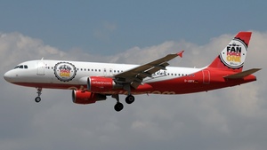 Photo of D-ABFK - Airbus A320-214 operated by Air Berlin