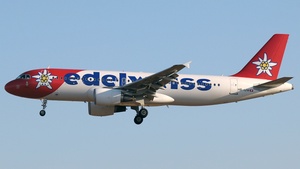 Photo of HB-IJW - Airbus A320-214 operated by Edelweiss Air