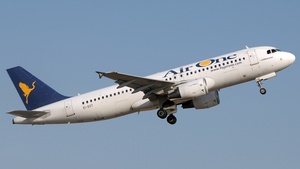 Photo of EI-DST - Airbus A320-216 operated by Air One