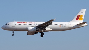 Photo of EC-LLE - Airbus A320-214 operated by Iberia Express